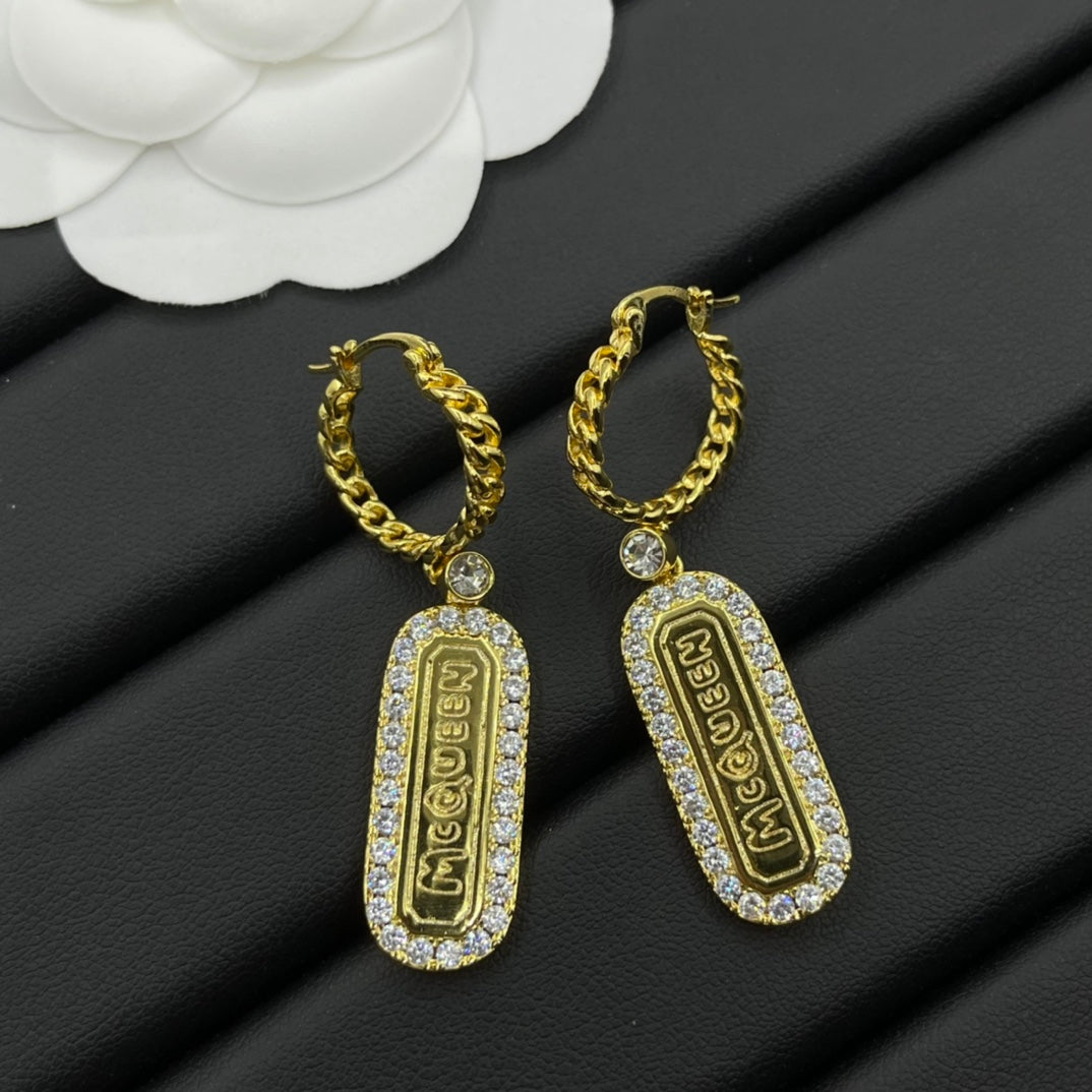 Alexander McQueen Crystal Frame Drop earrings in Gold Tone, detail view 9