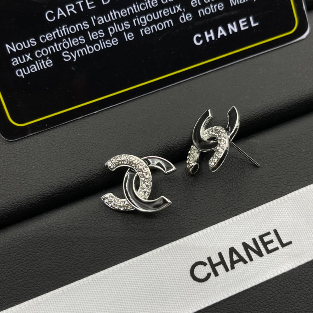 Chanel style earrings - product photo 3