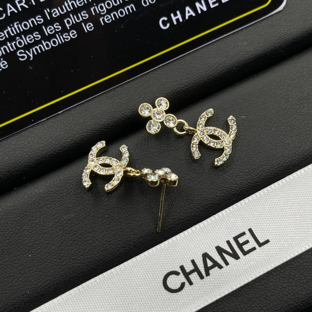 Chanel style earrings - product photo 3
