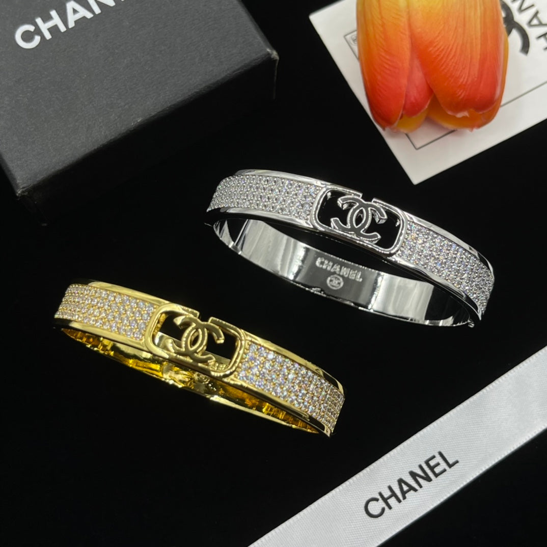Chanel style bracelets - product photo 7