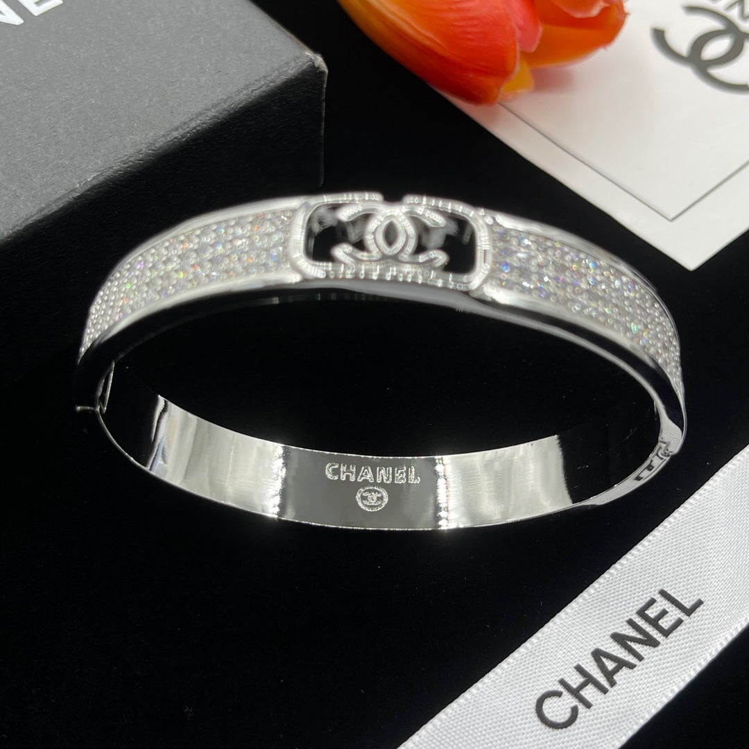 Chanel style bracelets - product photo 6