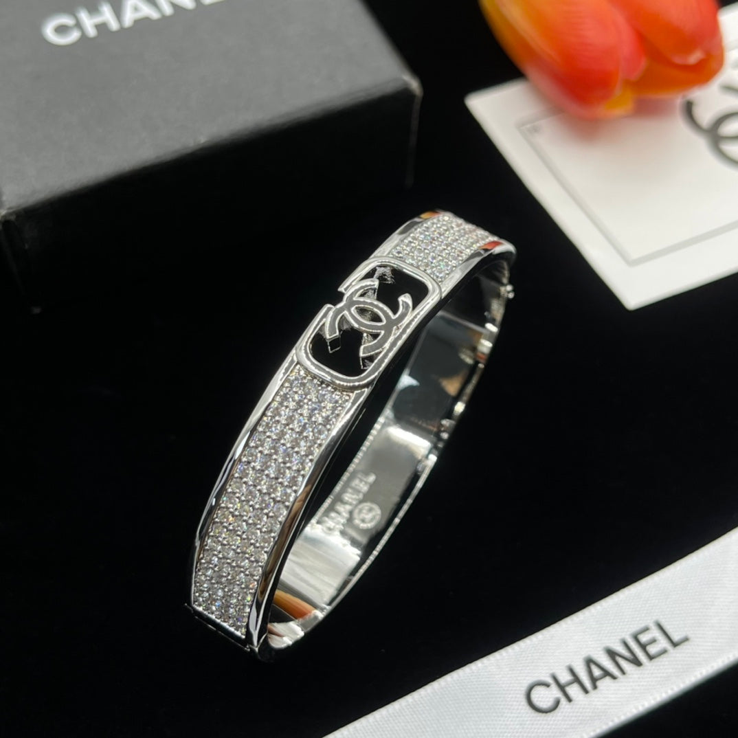 Chanel style bracelets - product photo 3
