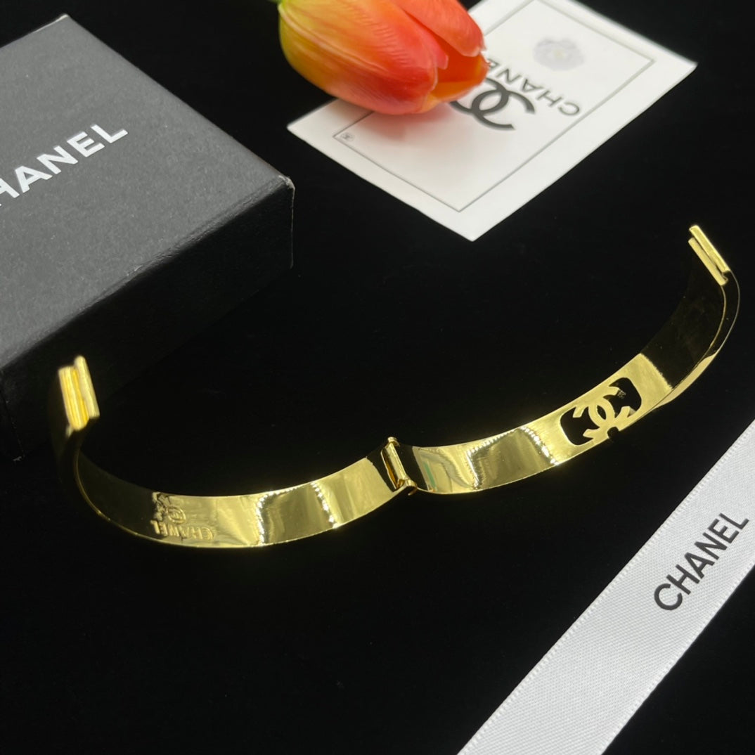 Chanel style bracelets - product photo 5