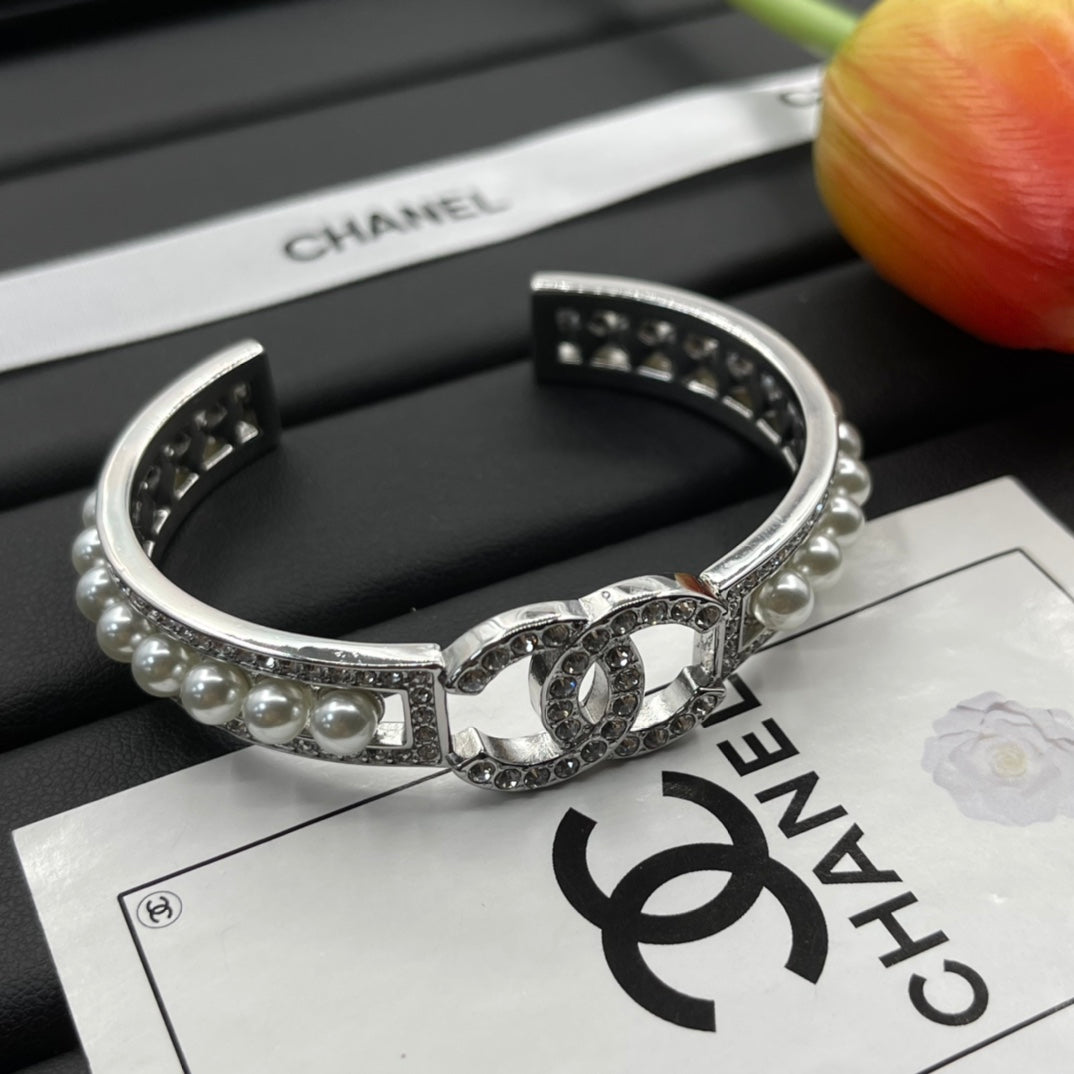 Chanel style bracelets - product photo 4