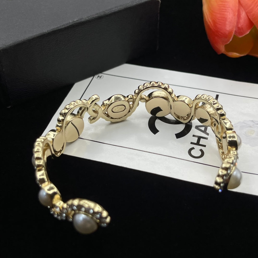 Chanel style bracelets - product photo 6