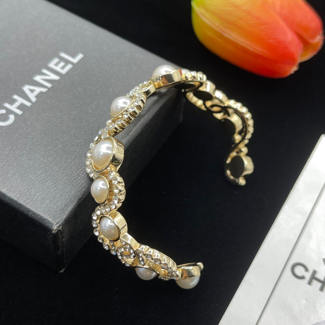 Chanel style bracelets - product photo 4
