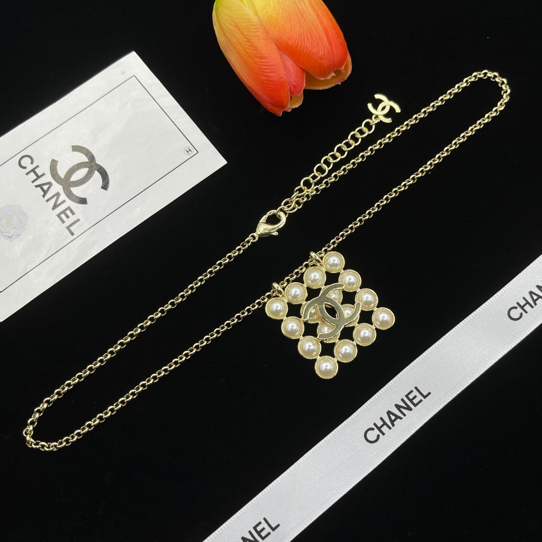 Chanel style necklaces - product photo 4