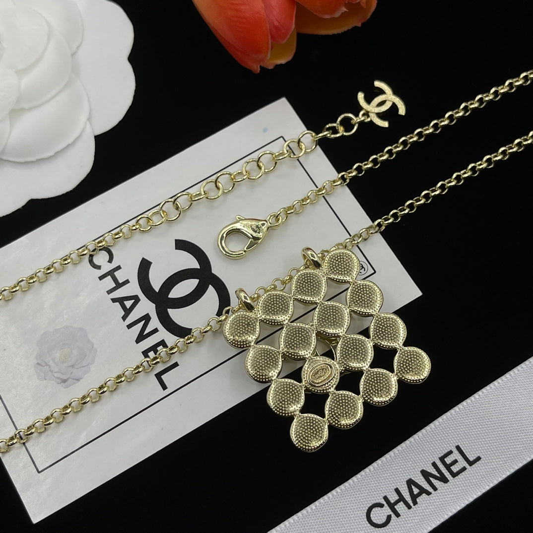 Chanel style necklaces - product photo 6