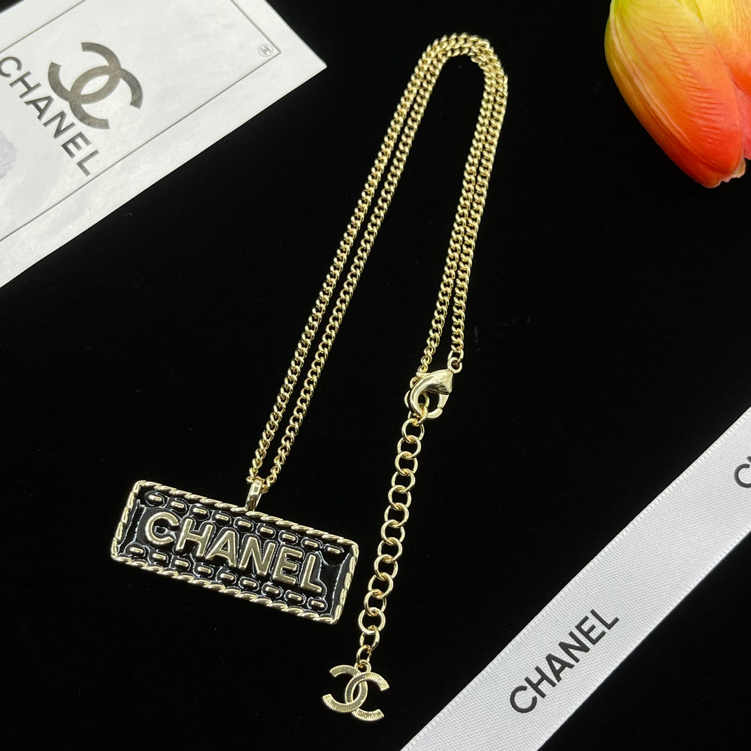 Chanel style necklaces - product photo 4