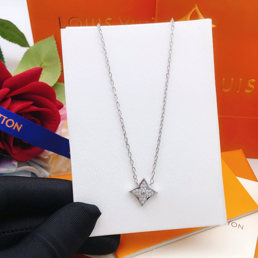 Louis Vuitton Silver-Tone Necklace – Style 07 - image 4