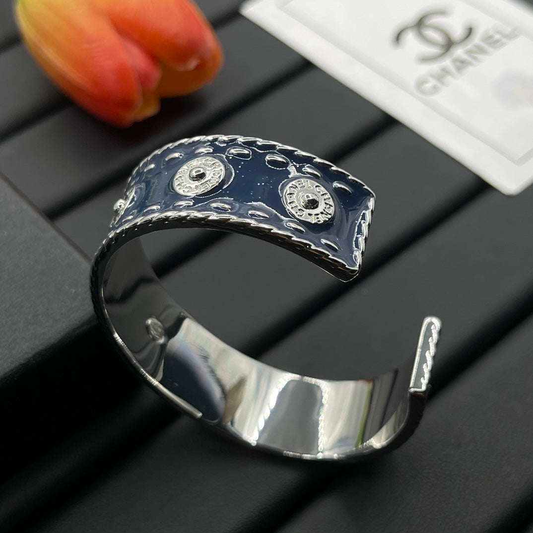 Chanel style bracelets - product photo 5