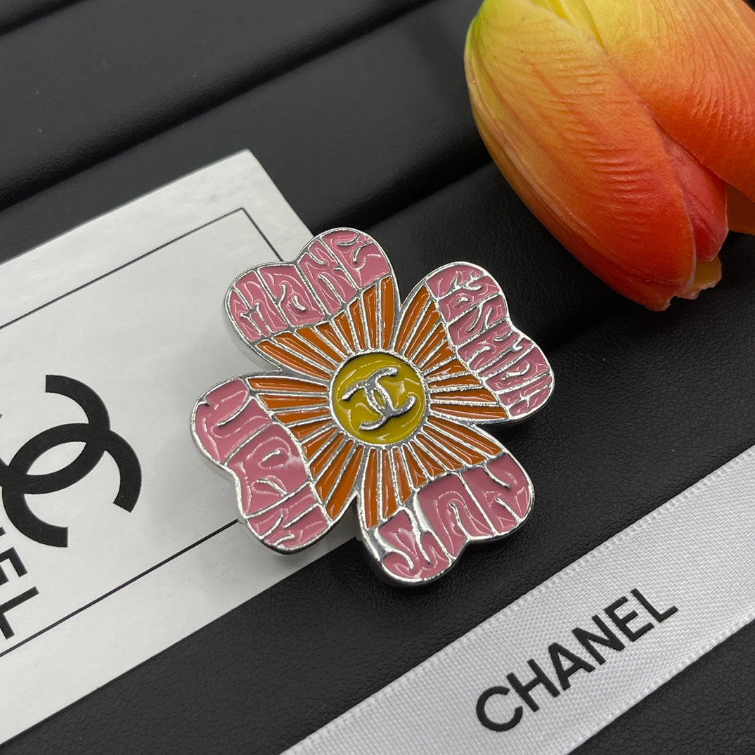 Chanel style brooches - product photo 1