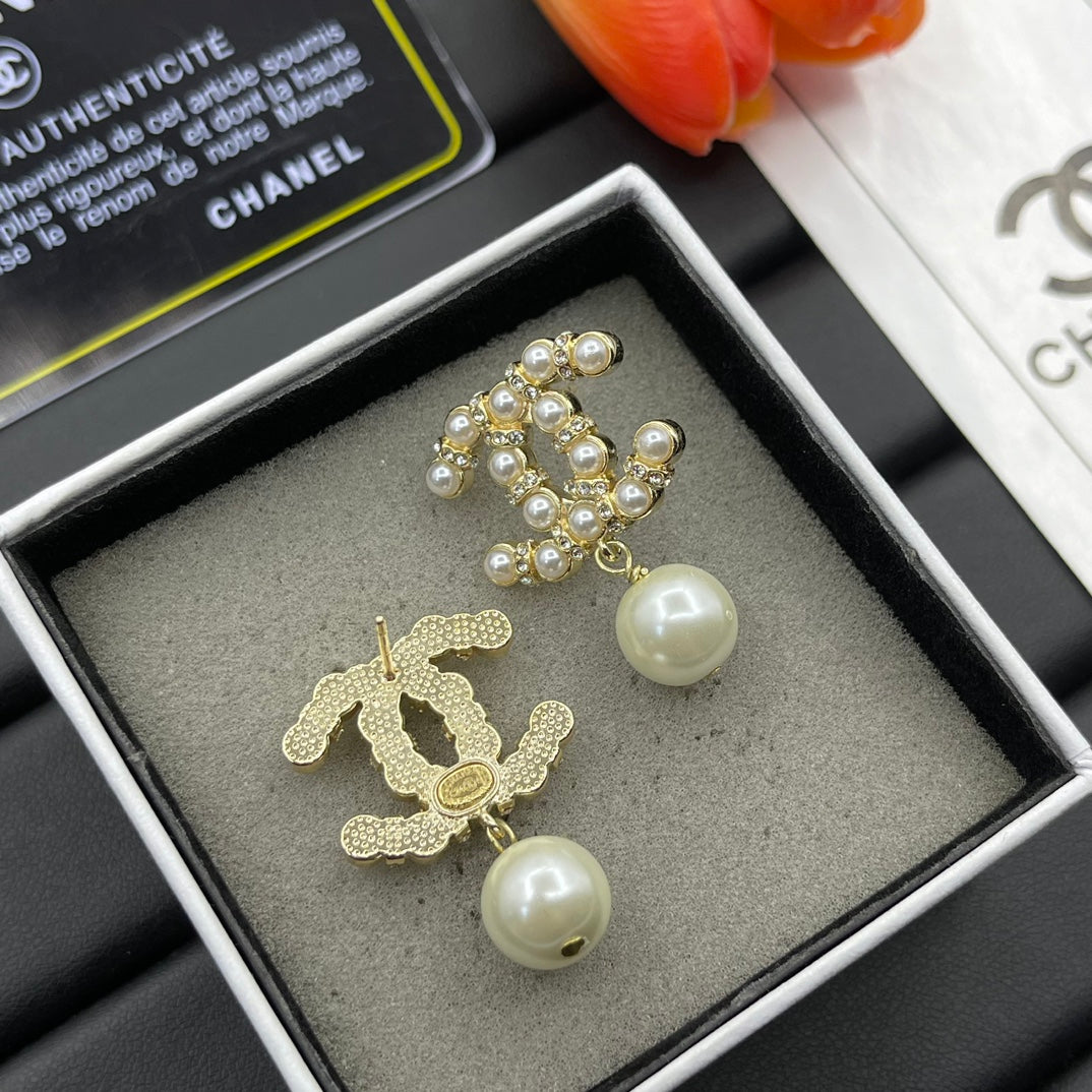 Chanel style earrings - product photo 4