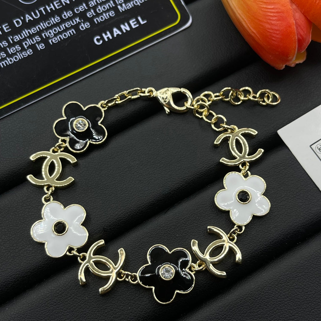 Chanel style bracelets - product photo 4