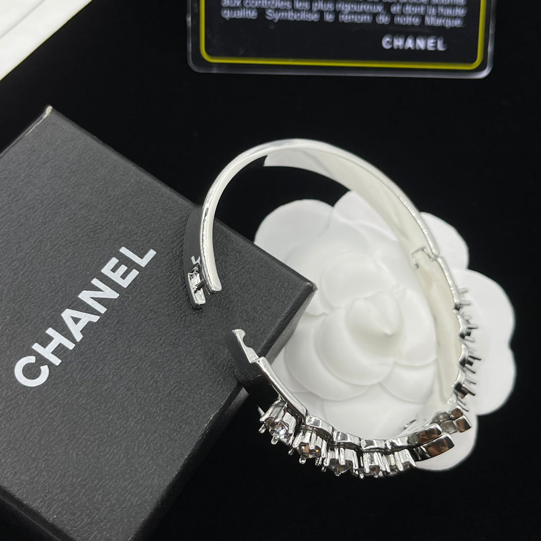 Chanel style bracelets - product photo 4