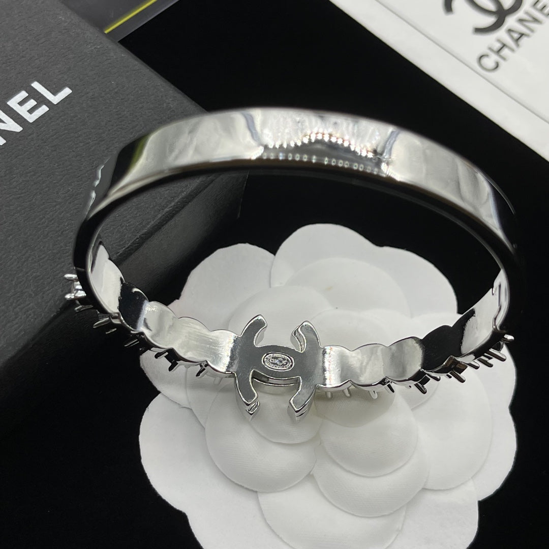 Chanel style bracelets - product photo 6
