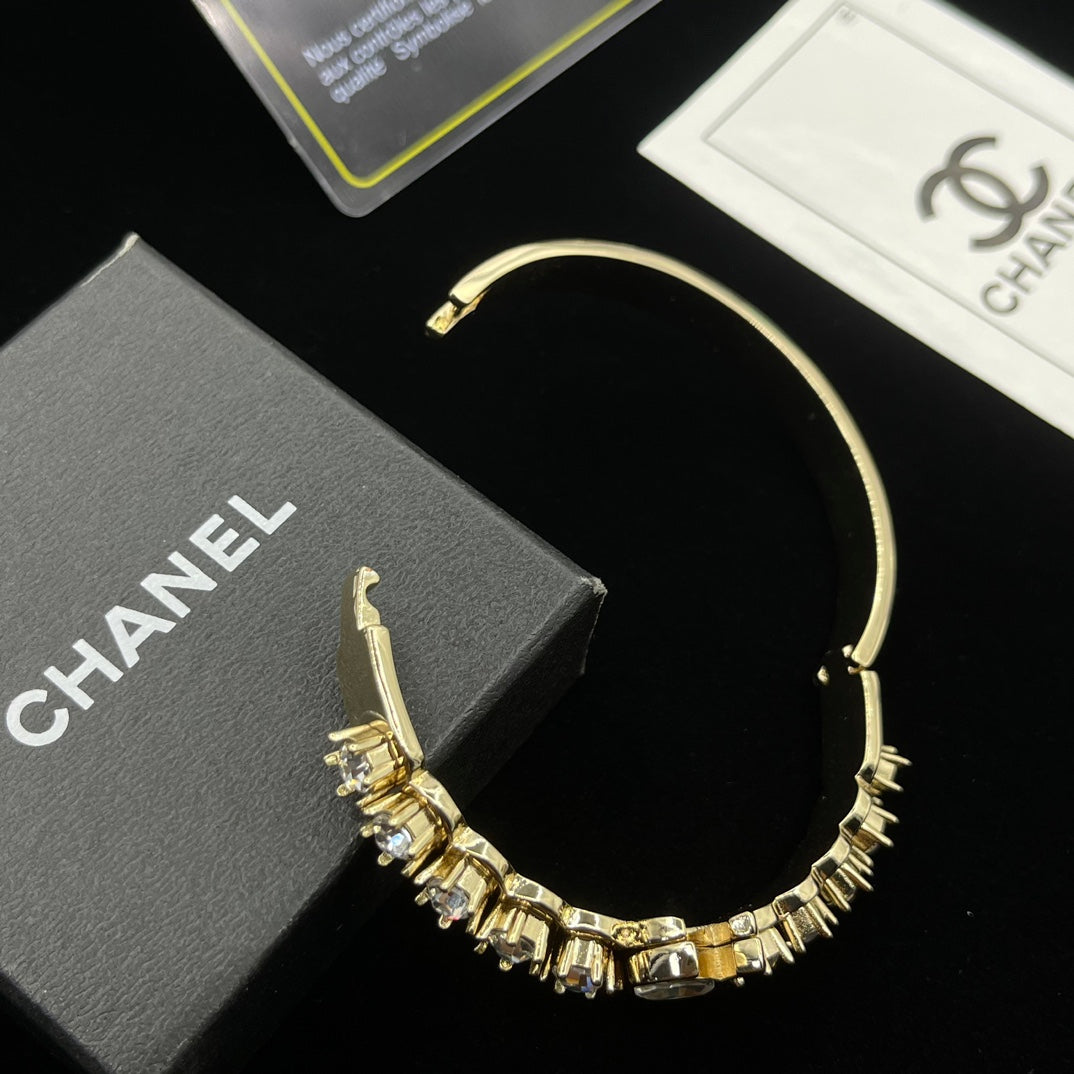 Chanel style bracelets - product photo 4
