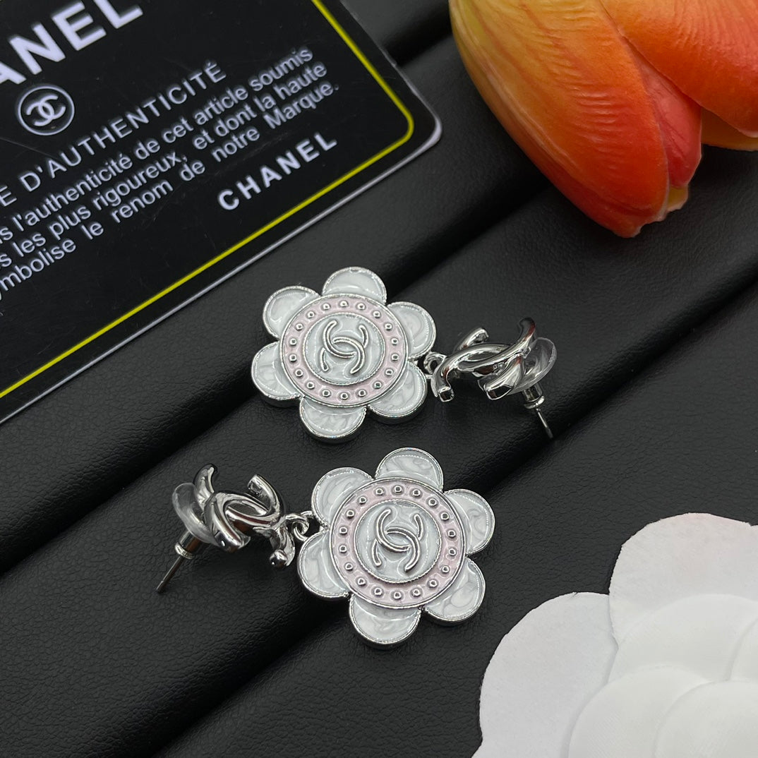 Chanel style earrings - product photo 3
