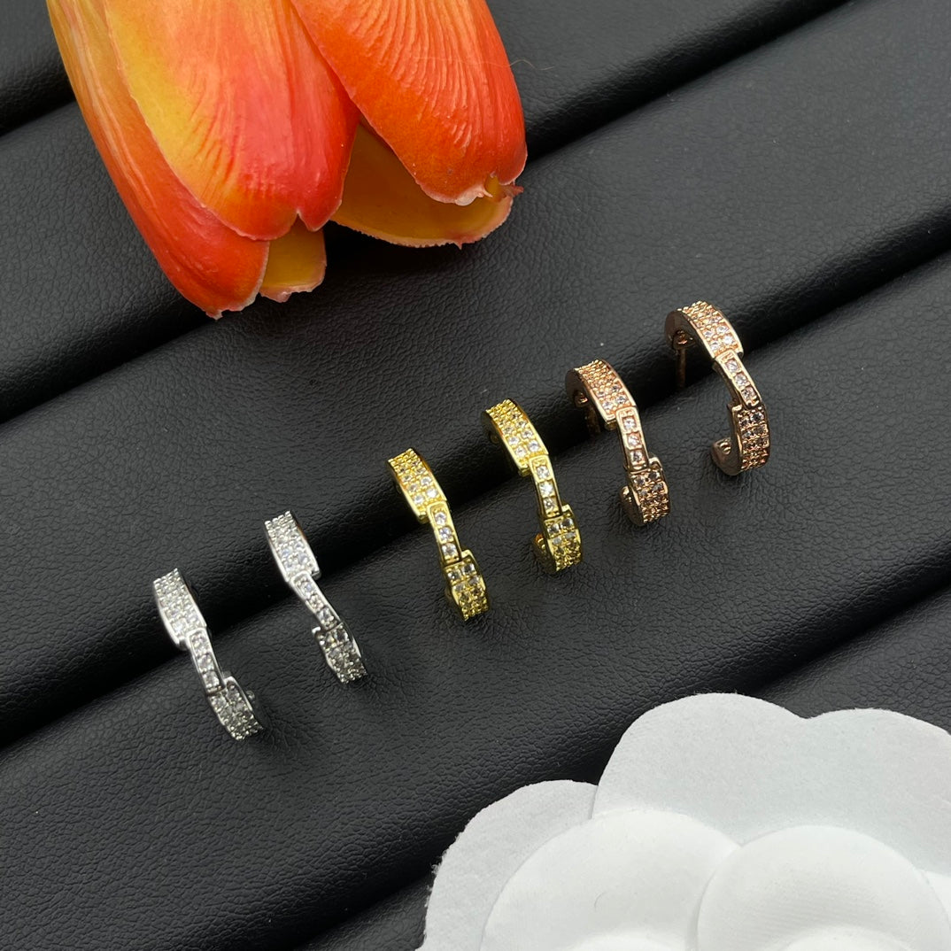 Chaumet pave huggie hoop earrings in Rose Gold Tone, detail view 14
