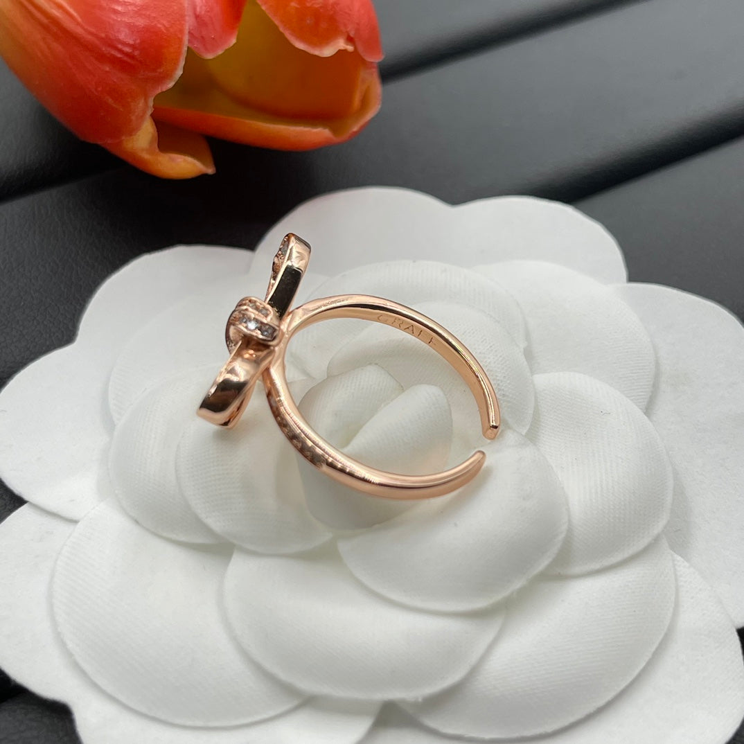 Graff Crystal Bow ring in Rose Gold Tone, detail view 13