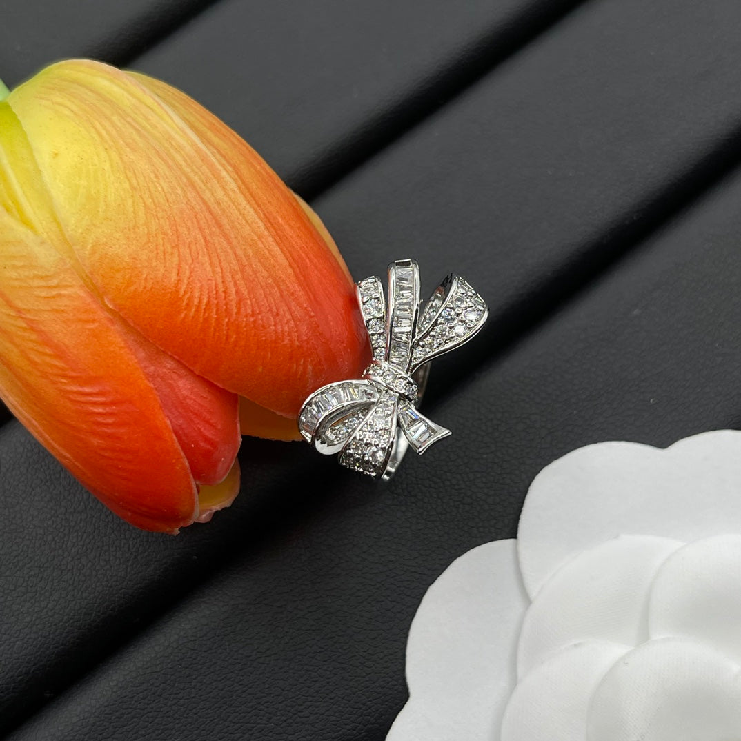 Graff Double Butterfly ring in Silver Tone, detail view 16
