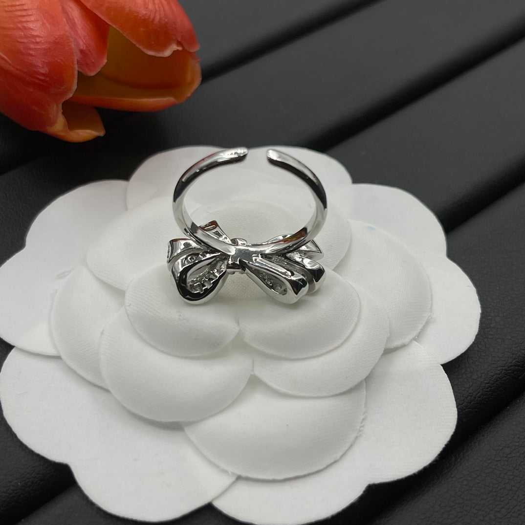 Graff Double Butterfly ring in Silver Tone, detail view 19