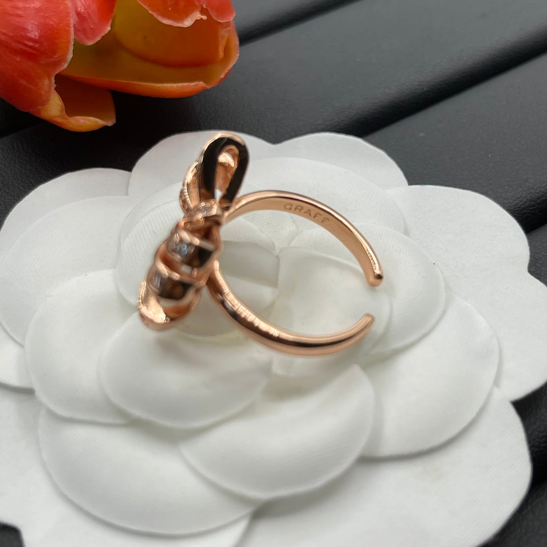 Graff Double Butterfly ring in Rose Gold Tone, detail view 13
