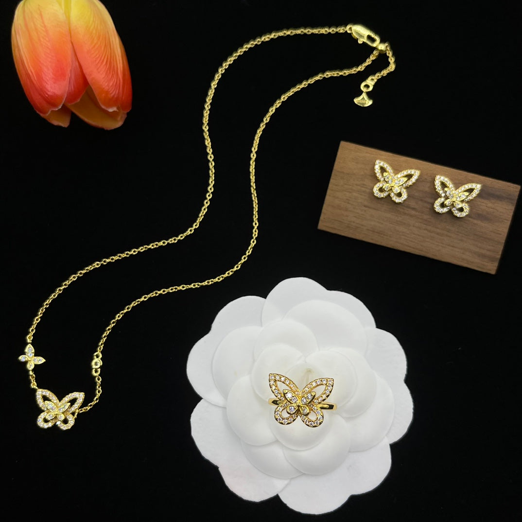 Graff Butterfly Pendant necklace in Gold Tone, detail view 7
