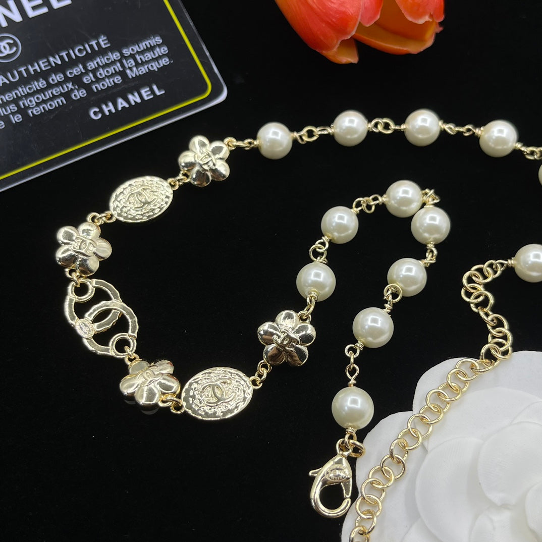 Chanel style necklaces - product photo 5