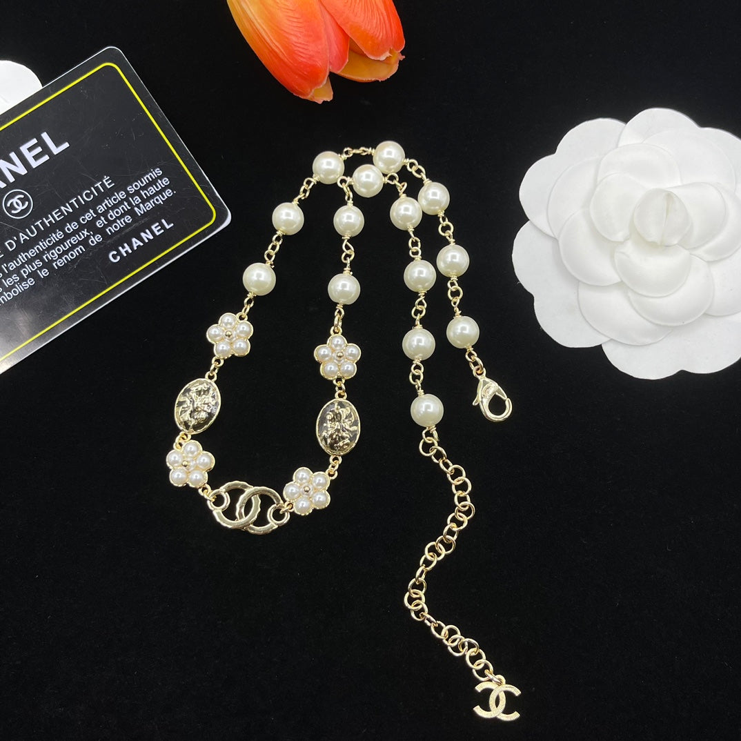 Chanel style necklaces - product photo 3
