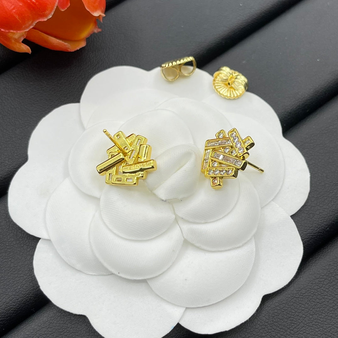 Graff Geometric Cluster Stud earrings in Gold Tone, detail view 19