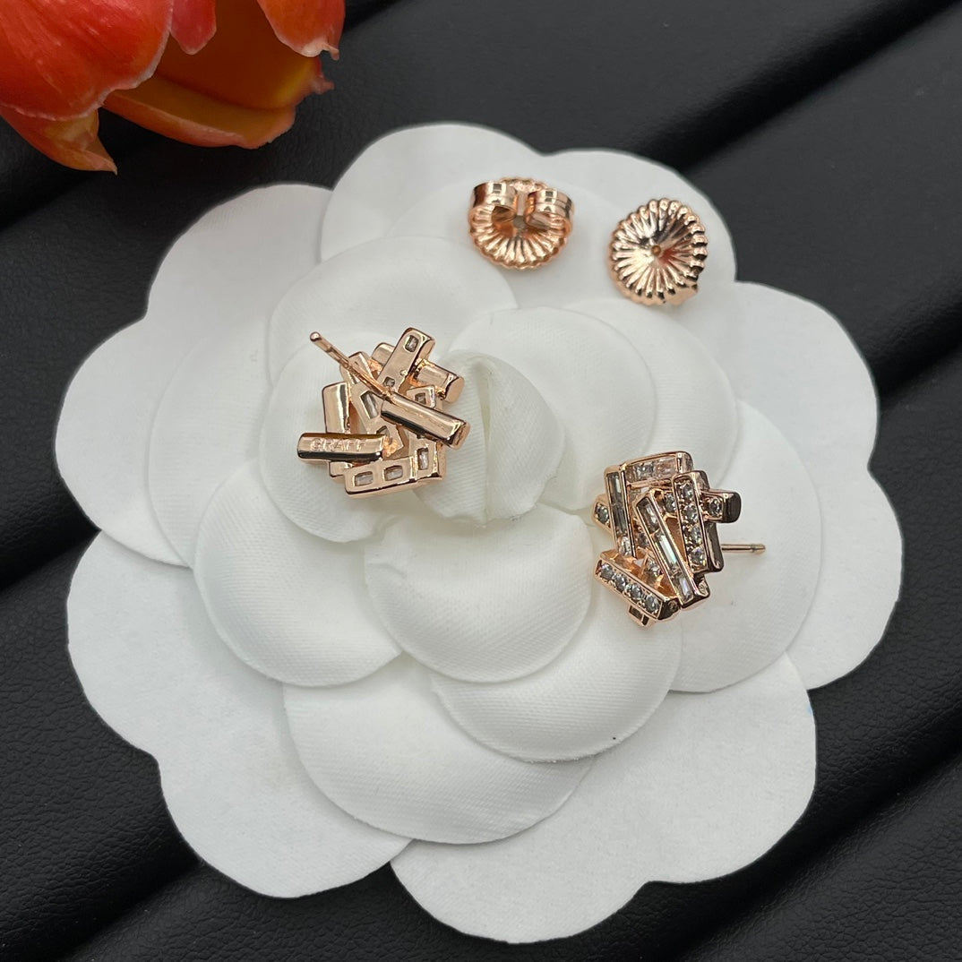Graff Geometric Cluster Stud earrings in Rose Gold Tone, detail view 5