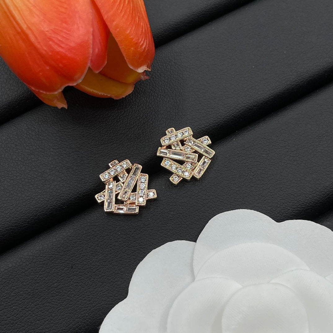 Graff Geometric Cluster Stud earrings in Rose Gold Tone, main view