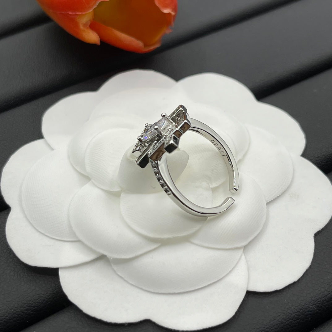 Graff Crown Cluster ring in Silver Tone, detail view 20