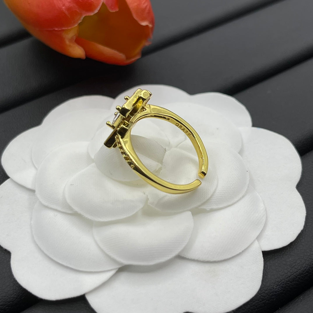 Graff Crown Cluster ring in Gold Tone, detail view 6