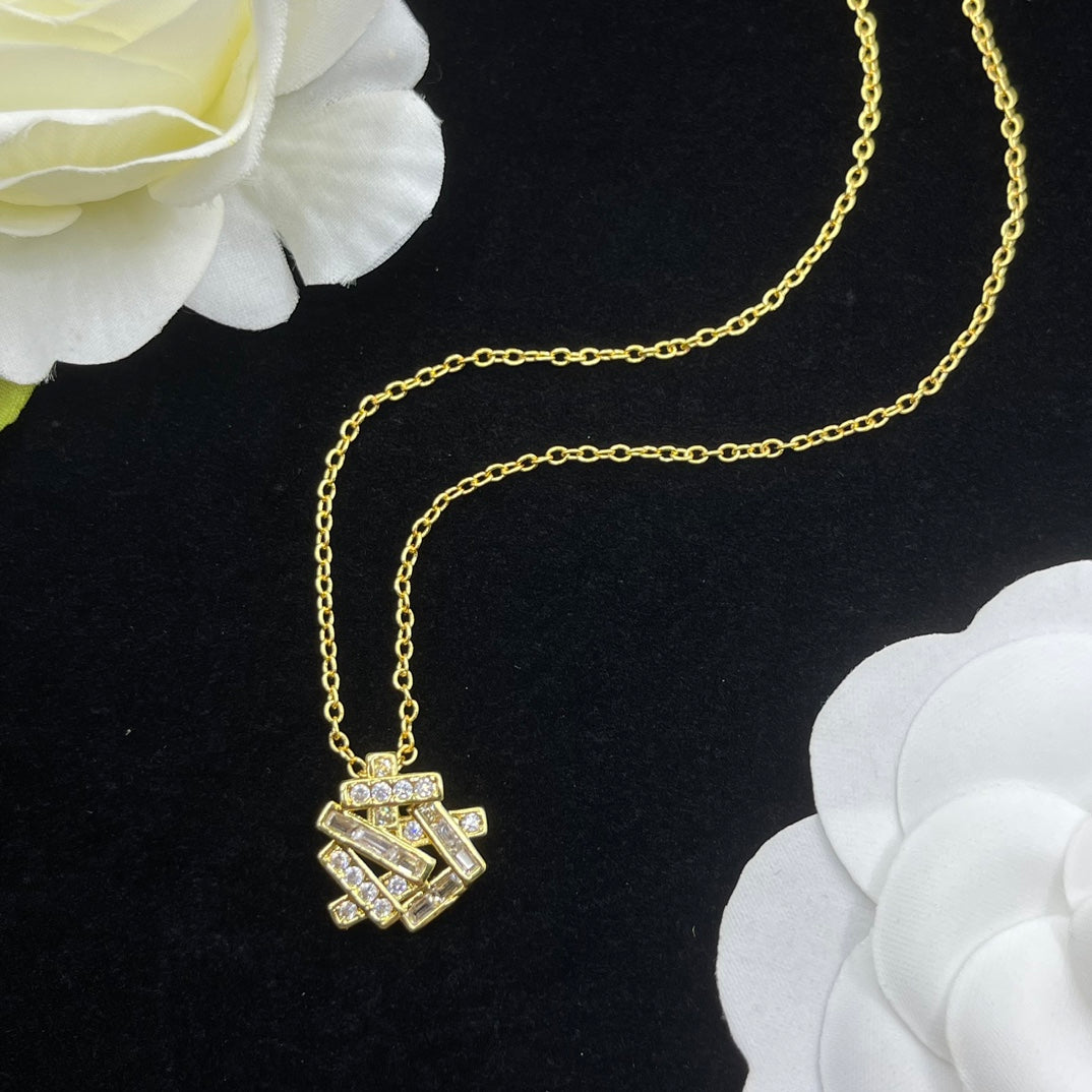 Graff Four-Petal Flower Pendant necklace in Gold Tone, detail view 10