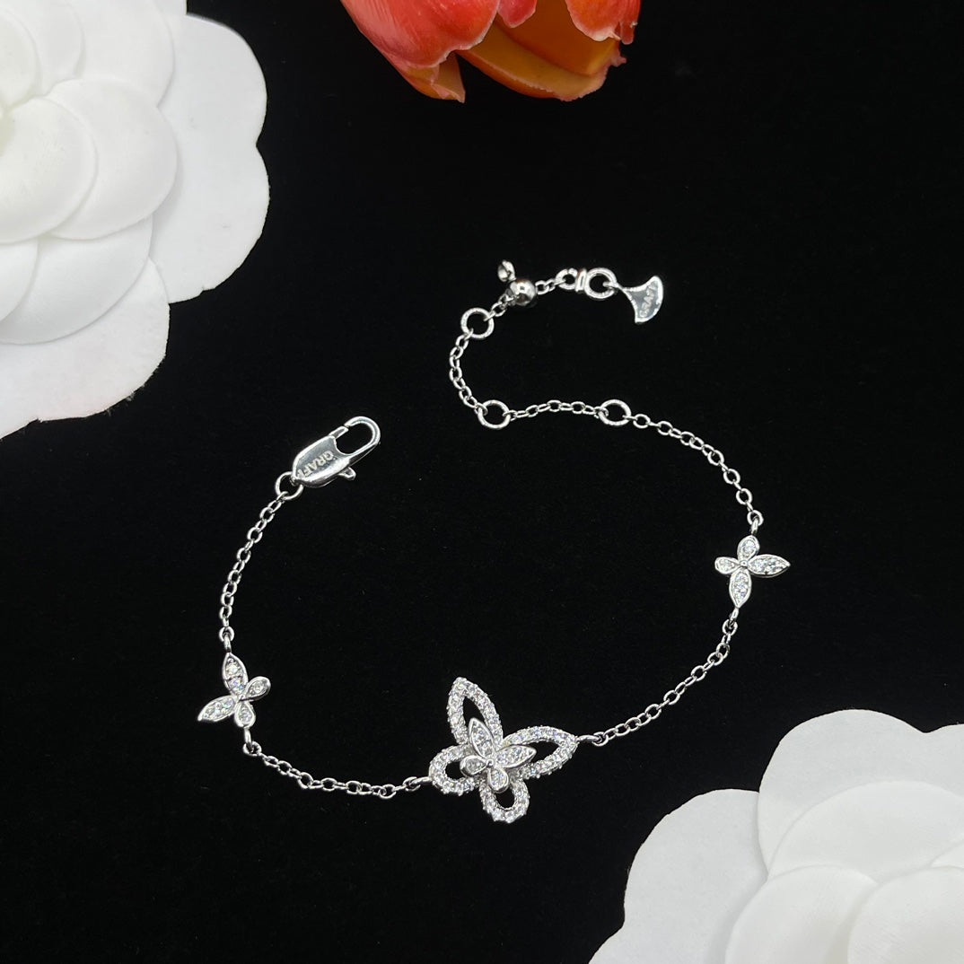 Graff Floral Y-Chain bracelet in Silver Tone, detail view 15