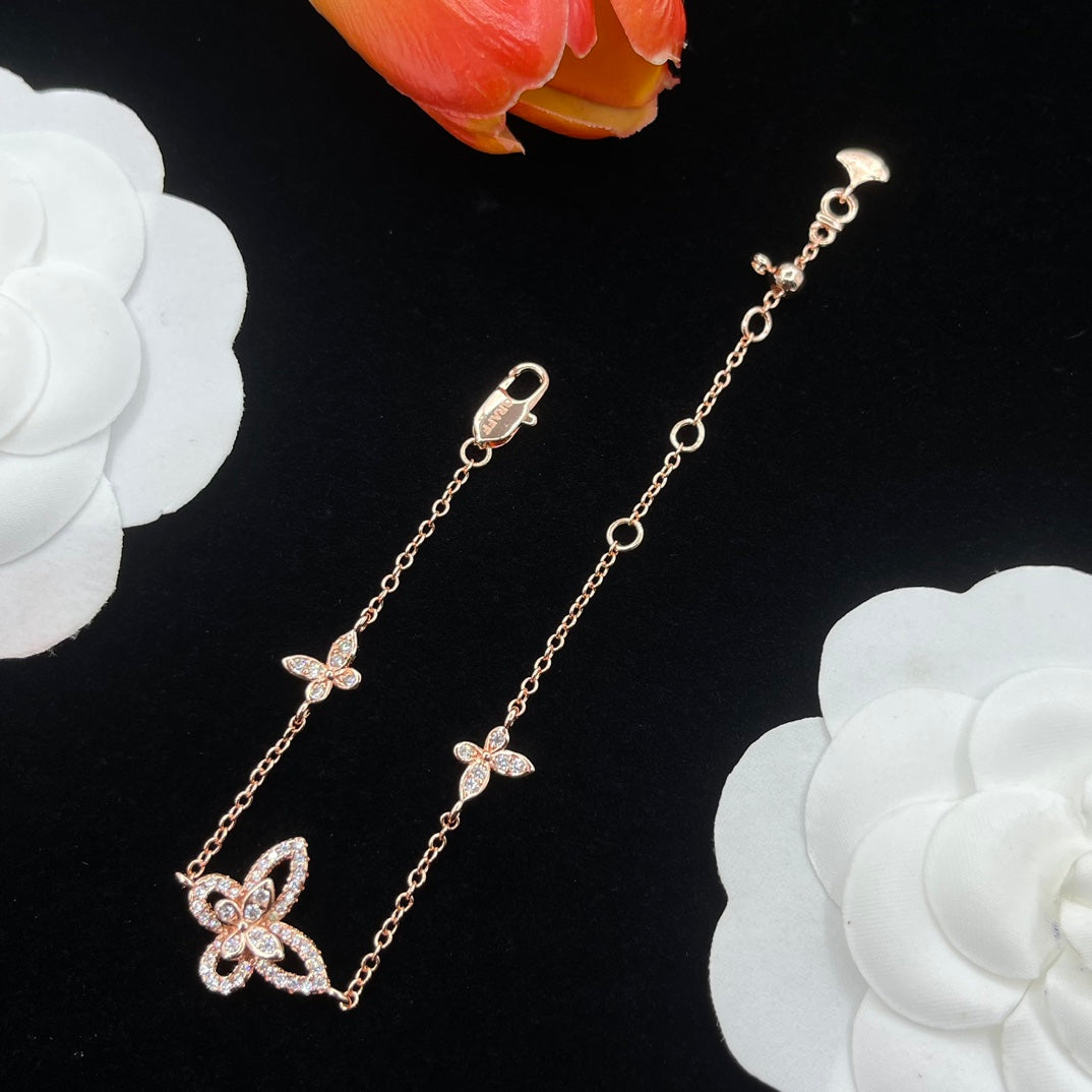 Graff Floral Y-Chain bracelet in Rose Gold Tone, detail view 8