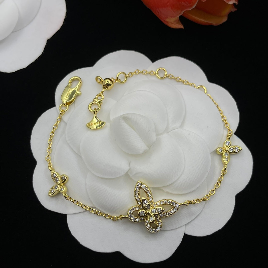 Graff Floral Y-Chain bracelet in Gold Tone, detail view 4