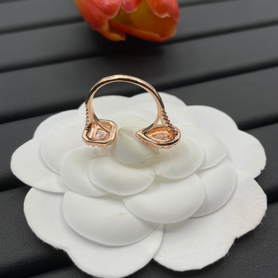 Messika Square Crystal Stud earrings in Rose Gold Tone, detail view 4