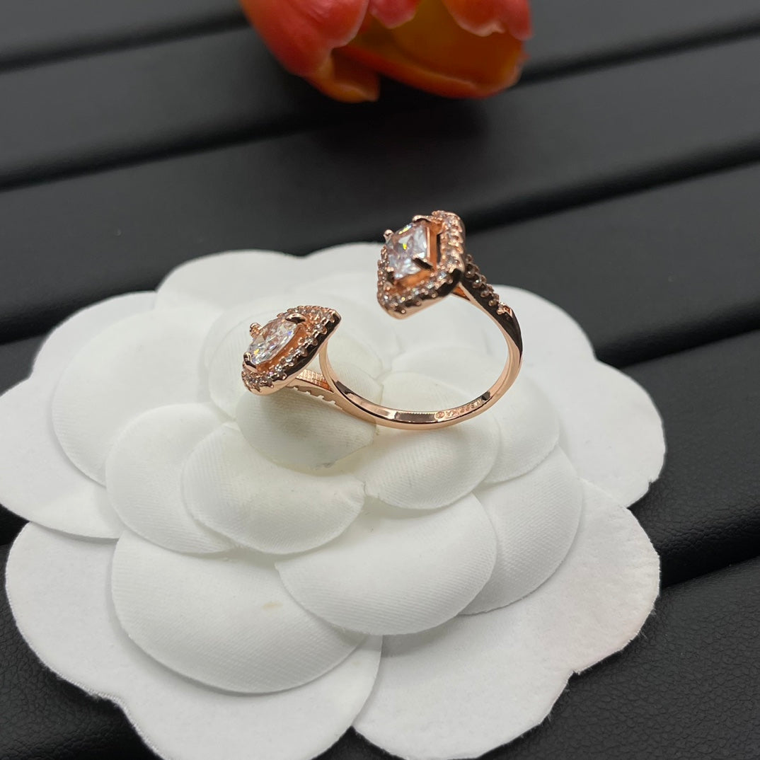 Messika Square Crystal Stud earrings in Rose Gold Tone, detail view 6