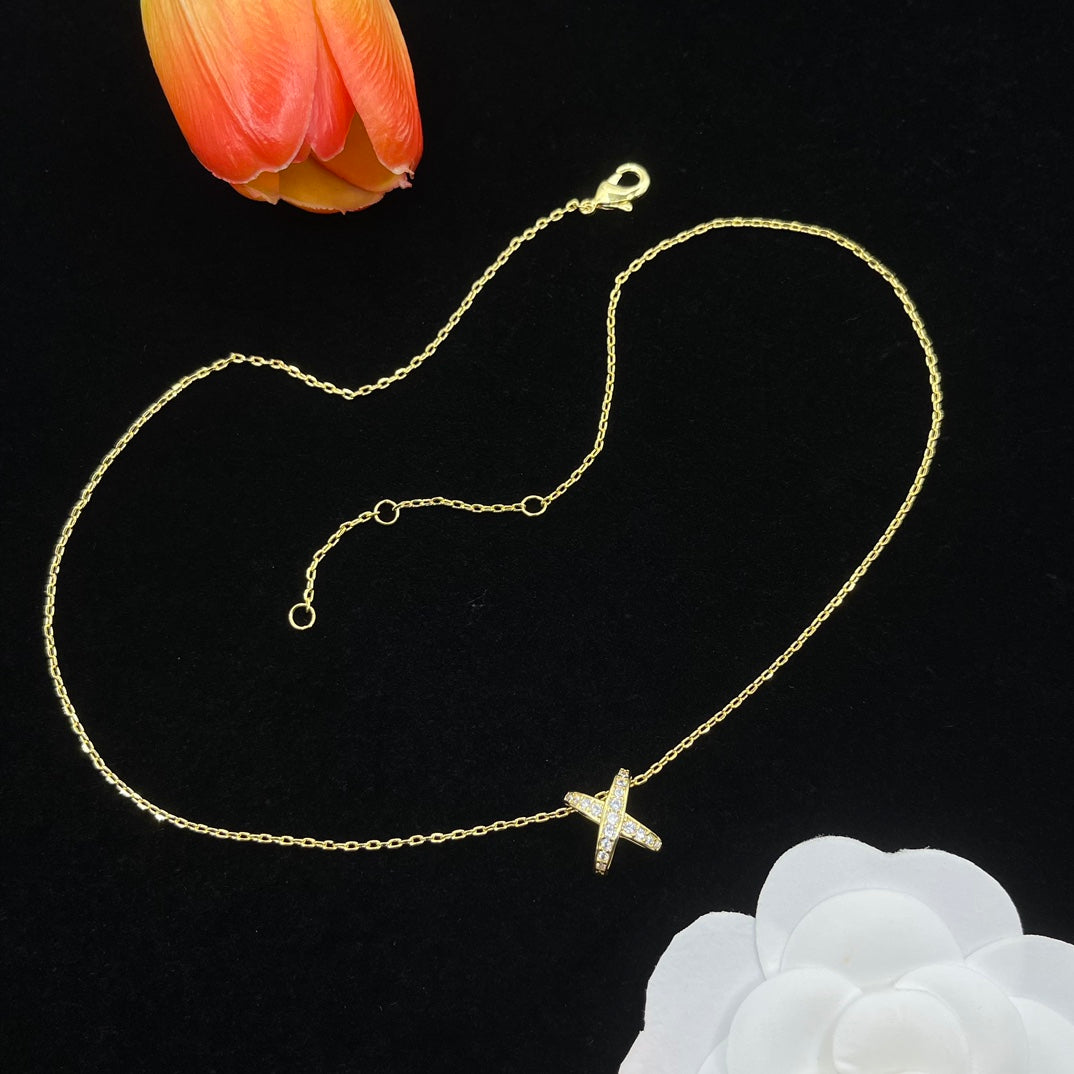 Chaumet crystal star cross pendant necklace in Gold Tone, detail view 11