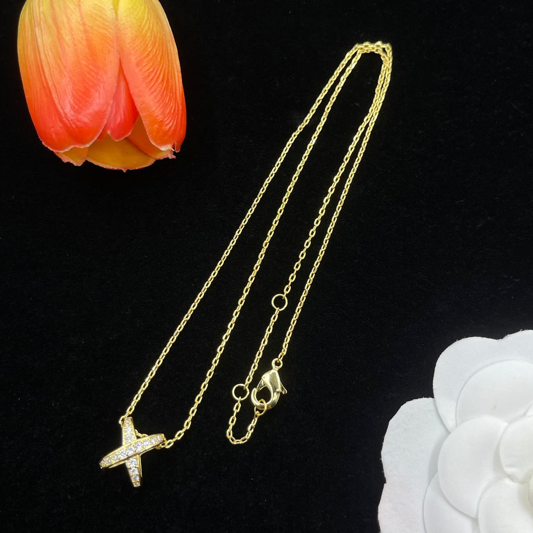 Chaumet crystal star cross pendant necklace in Gold Tone, detail view 10