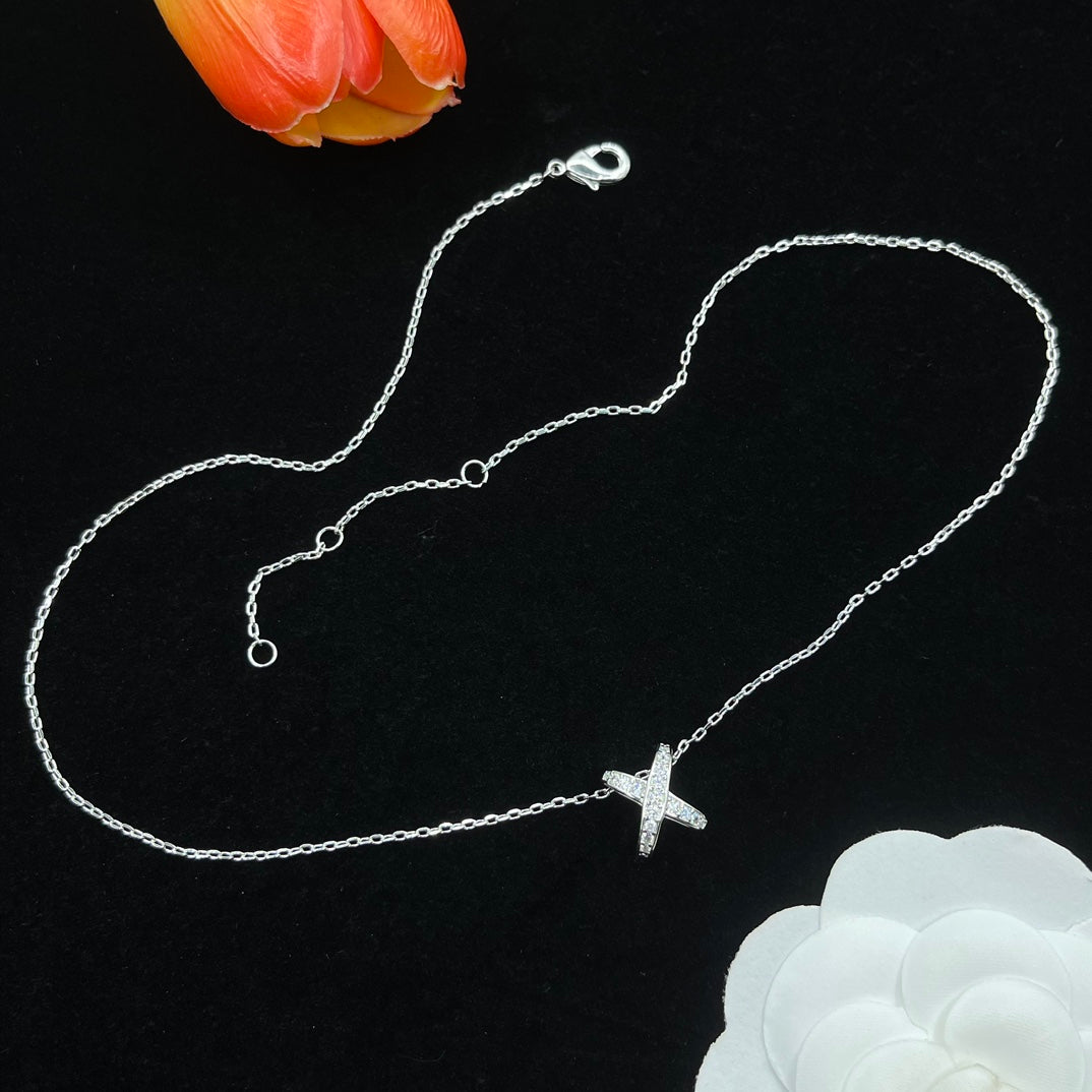 Chaumet crystal star cross pendant necklace in Silver Tone, detail view 5
