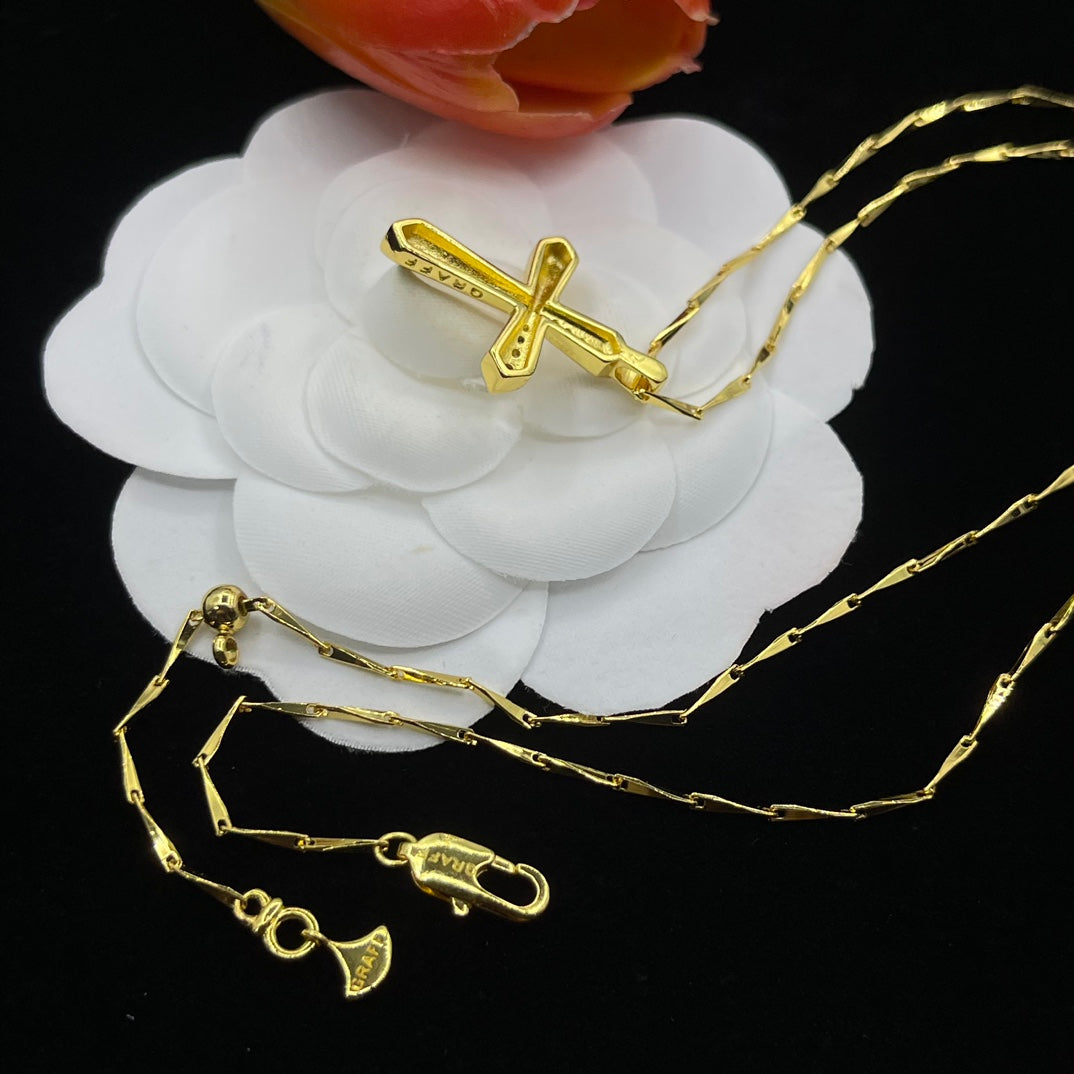 Graff Cross Pendant necklace in Gold Tone, detail view 15