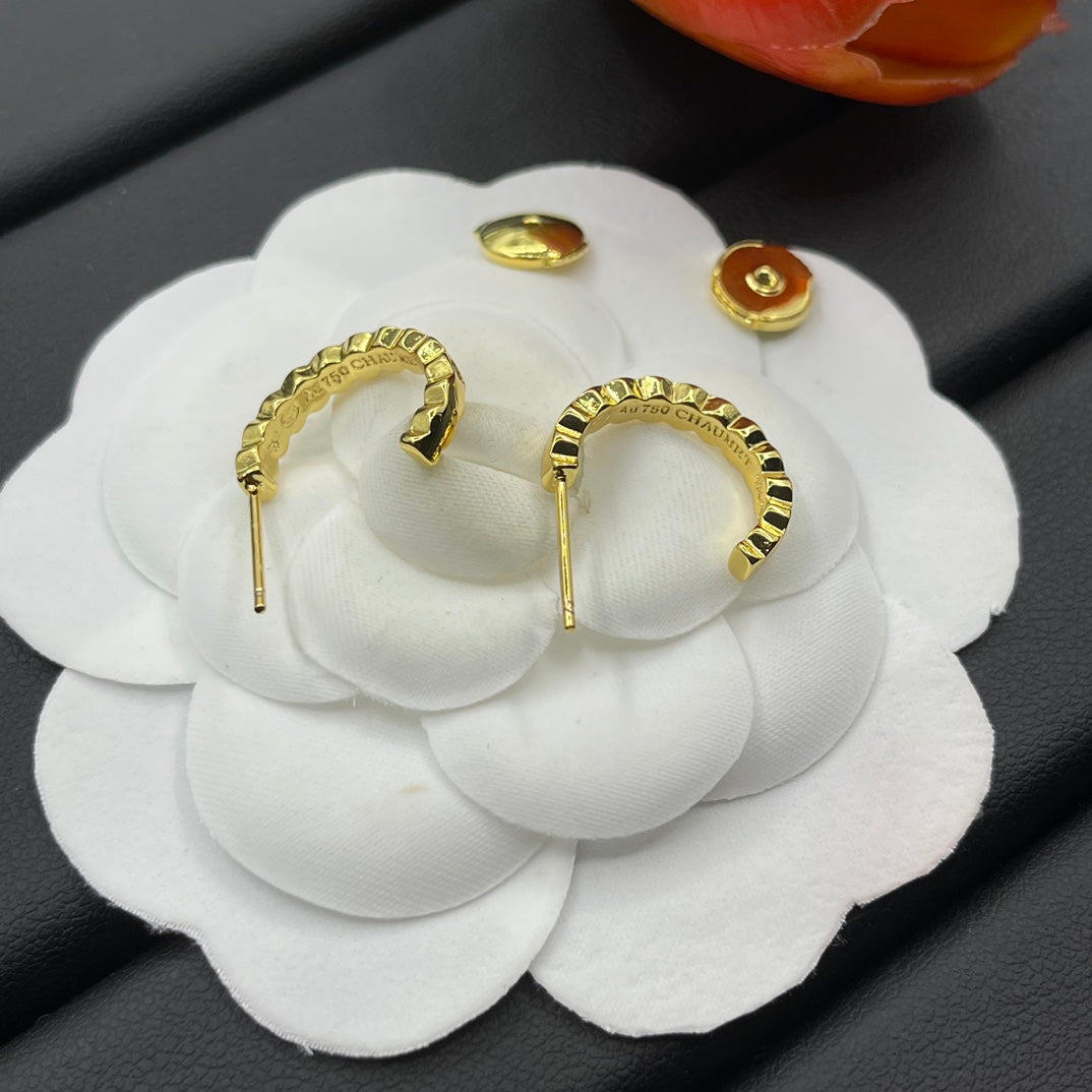 Graff Floral Swirl Hoop earrings in Gold Tone, detail view 3