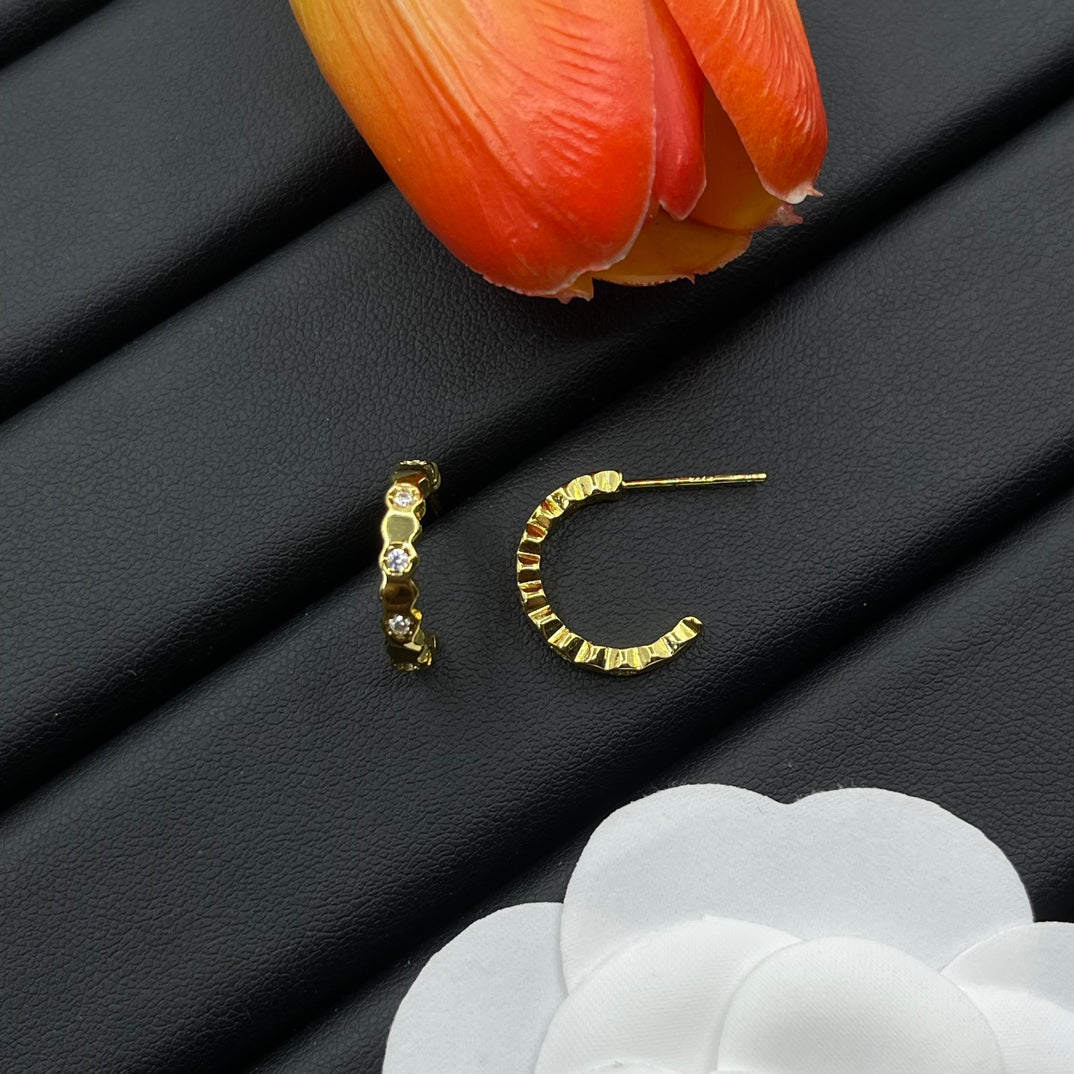 Graff Floral Swirl Hoop earrings in Gold Tone, detail view 5