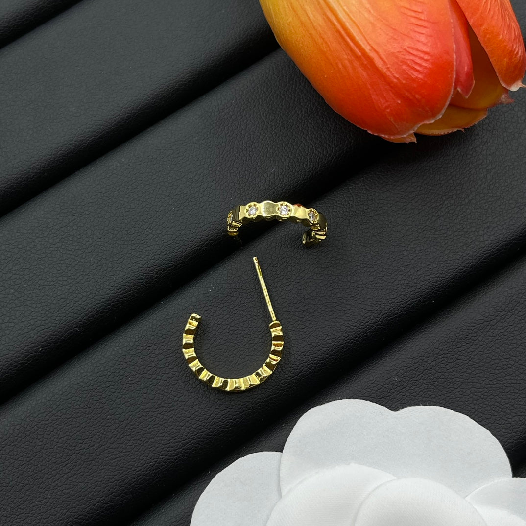 Graff Floral Swirl Hoop earrings in Gold Tone, detail view 6