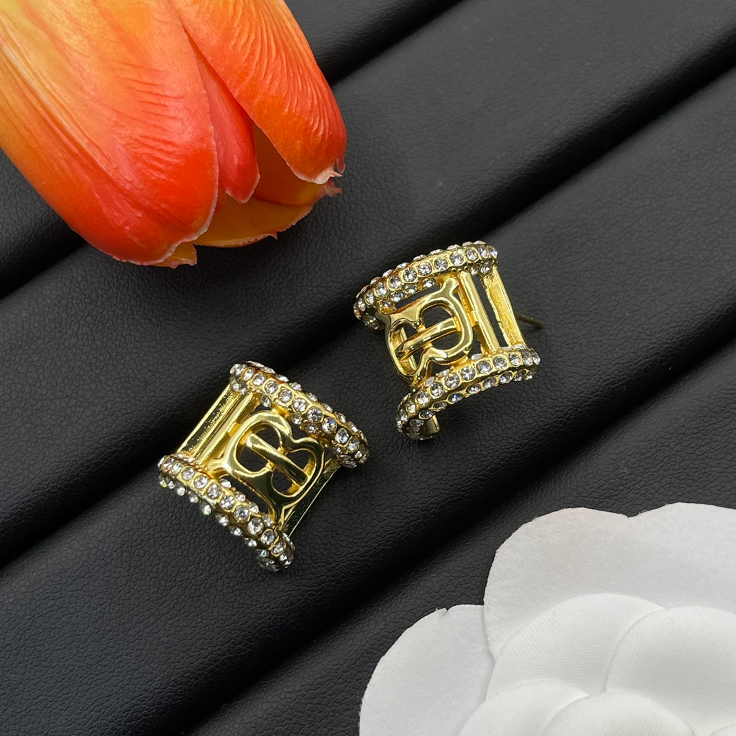 Burberry clear crystal frame stud earrings in Gold Tone, detail view 3