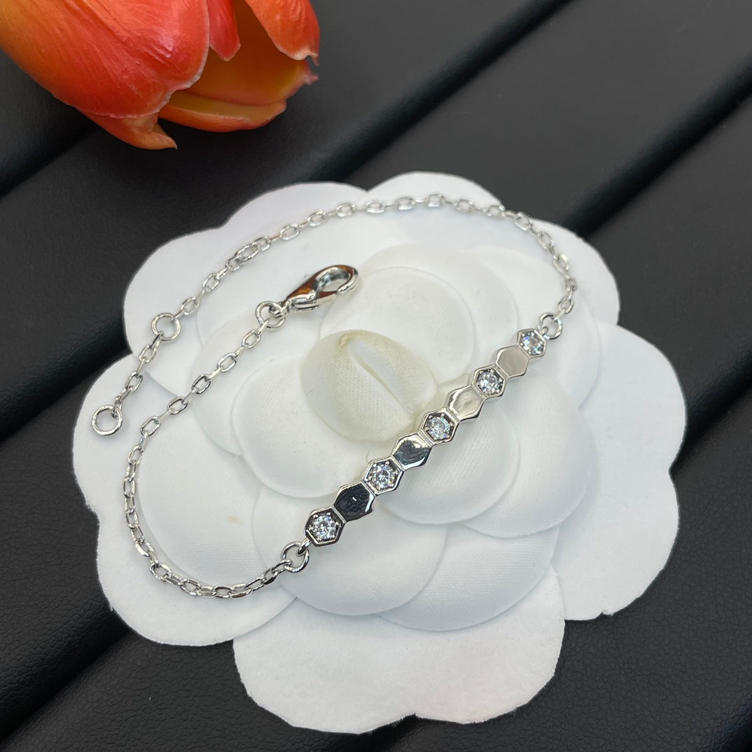Chaumet graduated crystal chain bracelet in Silver Tone, detail view 11